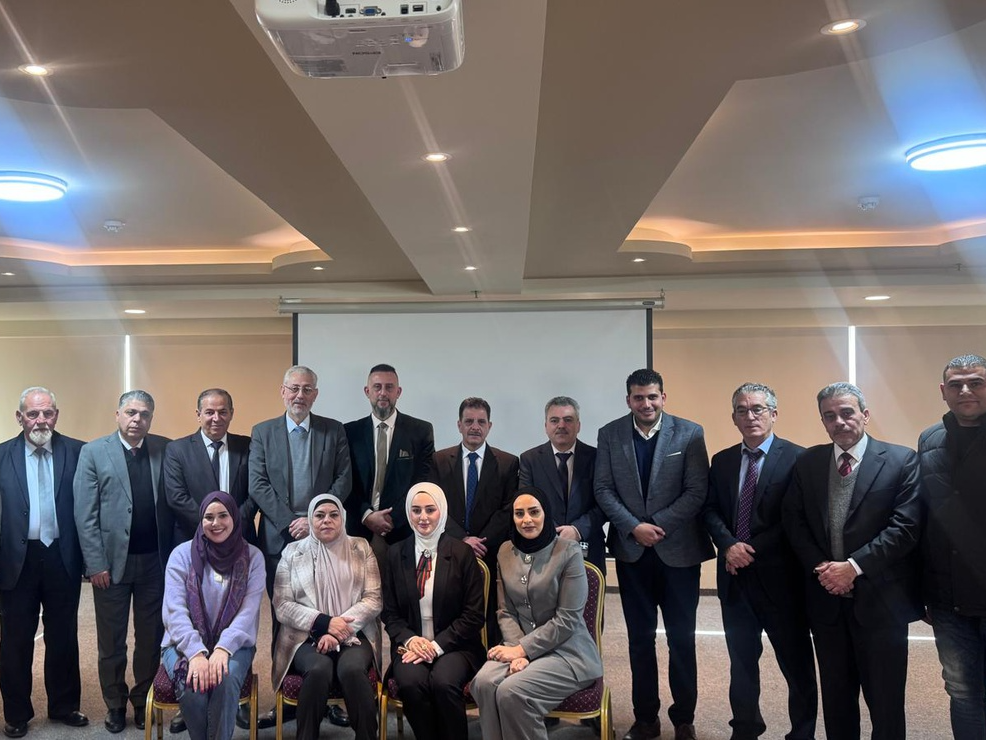 جامعة النجاح الوطنية وبالتعاون مع المعهد القضائي الفلسطيني تقدّم برنامجًا تدريبيًا متخصصًا في استخدامات الذكاء الاصطناعي في العمل القضائي